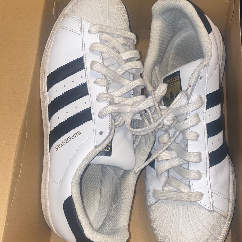 Adidas superstar